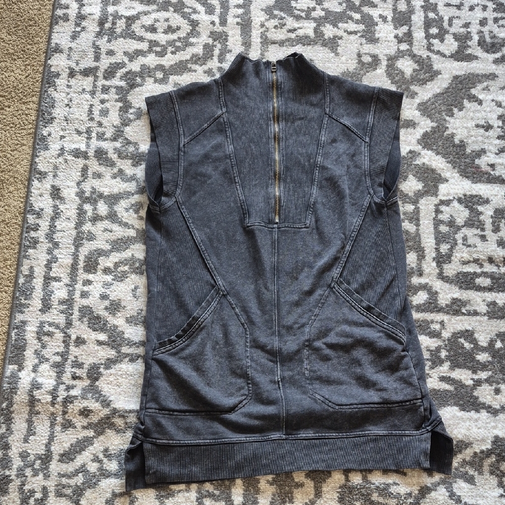 Sleeveless Gray Zip-Up Mini Dress. Sweatshirt Material. No Tags